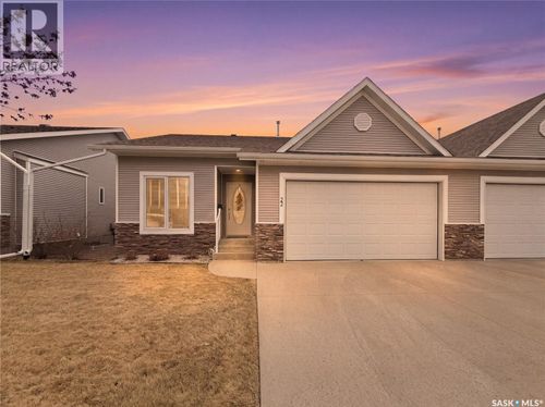 22-500 Battleford Trail, Swift Current, SK, S9H5M7 | Card Image