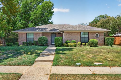 2146 Robin Rd, Lewisville, TX, 75077-7613 | Card Image