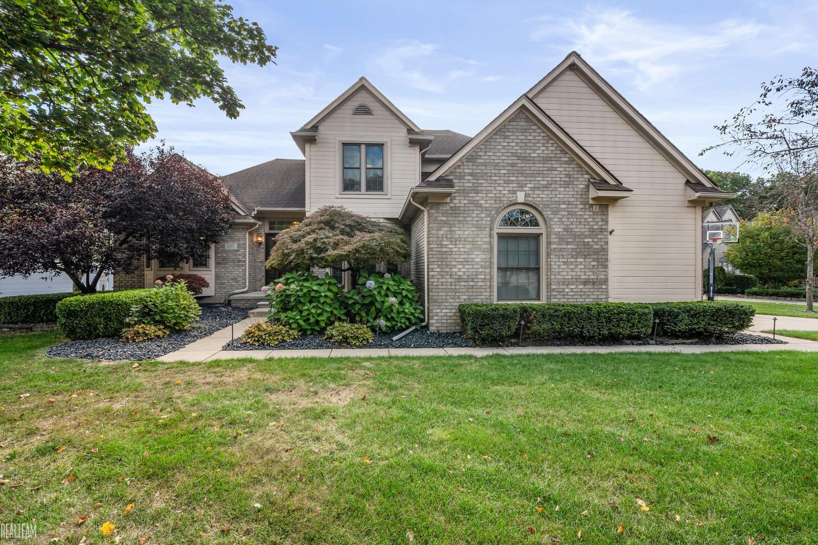 Blueridge Dr, Shelby Township, MI 48316