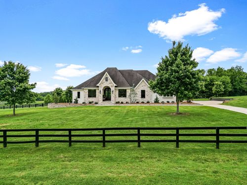 108 Nestledown Xing, Bell Buckle, TN, 37020-3930 | Card Image