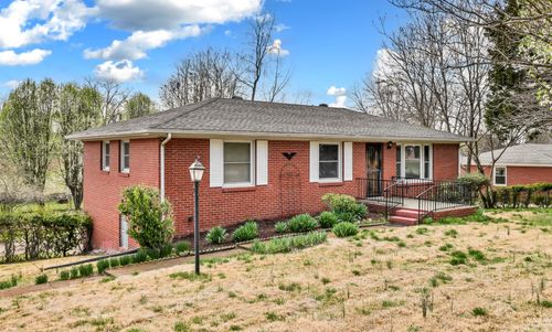 126 Lexington Dr, Clarksville, TN, 37042-3614 | Card Image