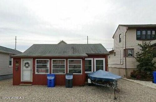 213 Harding Ave, Seaside Heights, NJ, 08751-1611 | Card Image