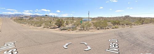 580 Ives Way, Meadview, AZ, 86444 | Card Image