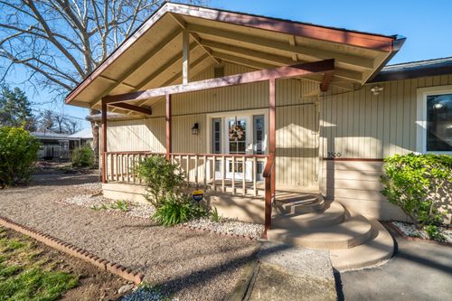 3500 Pioneer Ln, Redding, CA, 96001-4710 | Card Image