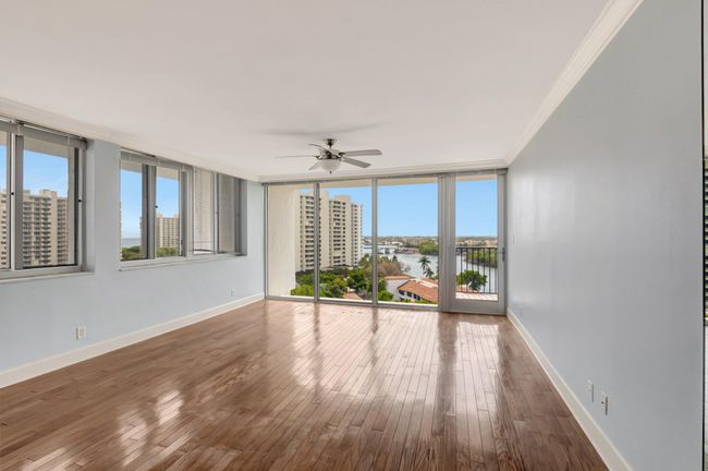 PH10 - 4750 S Ocean Blvd, Condo with 2 bedrooms, 2 bathrooms and null parking in Highland Beach FL | Image 11