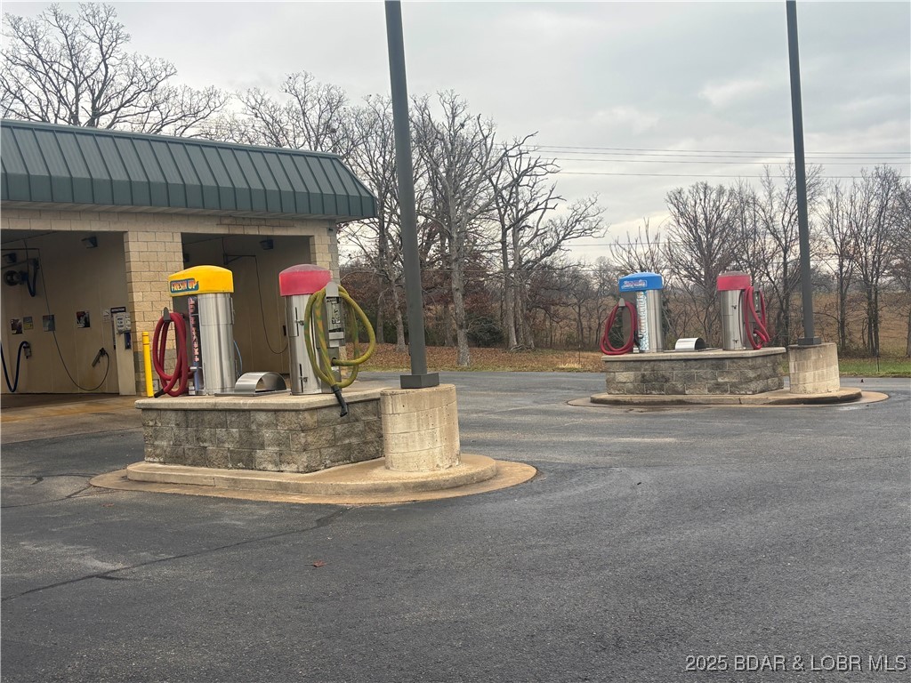 Commercial Sale in Laurie 3