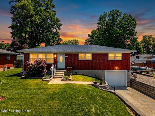 10707 Torrington Rd, Louisville, KY, 40272-4112 | Card Image