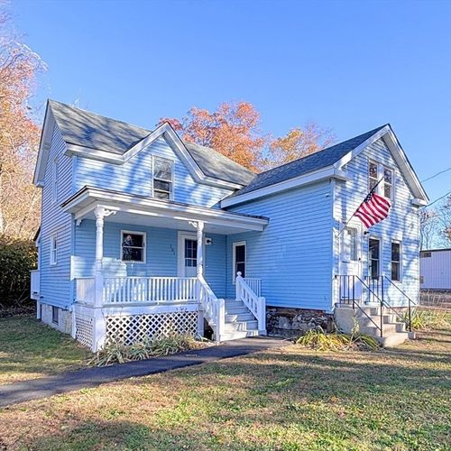 301 Central St, Hudson, MA, 01749-1334 | Card Image