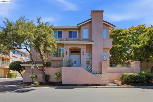62-6072 Nice Ter, Fremont, CA, 94555-1841 | Card Image