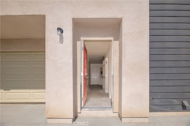 5017 Clara St, Home with 0 bedrooms, 0 bathrooms and 16 parking in Cudahy CA | Image 7
