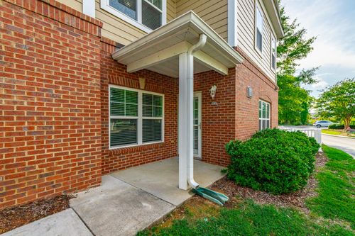 2105 Regency Ct, Chattanooga, TN, 37421-7619 | Card Image