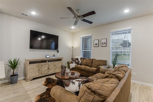 2728 Baneberry Ln, Townhouse with 3 bedrooms, 3 bathrooms and null parking in Mesquite TX | Image 7