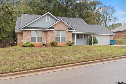 111 Eg Mcmillan, Daingerfield, TX, 75638 | Card Image