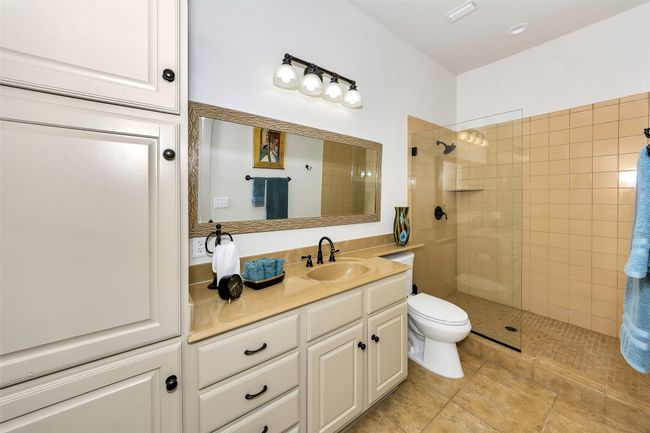 APT-206 - 555 Via Amalfi, Condo with 2 bedrooms, 3 bathrooms and null parking in Irving TX | Image 18