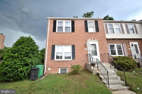 102 Middle Point Ct, GAITHERSBURG, MD, 20877-1837 | Card Image