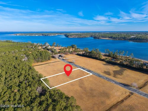106 Waterway Dr, Havelock, NC, 28532-9039 | Card Image