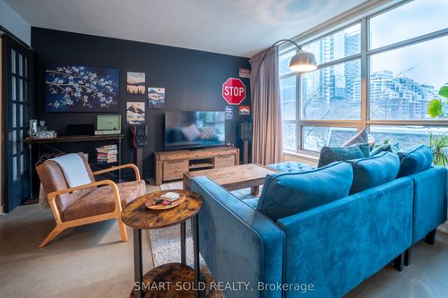 411-350 Wellington St W, Toronto, ON, M5V3W9 | Card Image