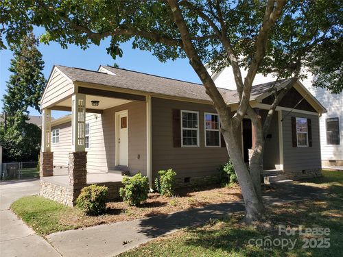 350 Melbourne Ct, Charlotte, NC, 28209-1823 | Card Image