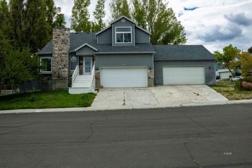 1951 Sierra Dr, Elko, NV, 89801-4501 | Card Image
