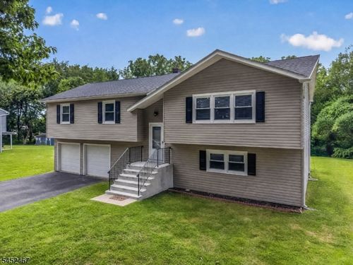 30 Wordsworth Ln, Phillipsburg, NJ, 08865-2217 | Card Image