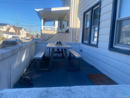 86 Brookline Ave, East Atlantic Beach, NY, 11561-1121 | Card Image