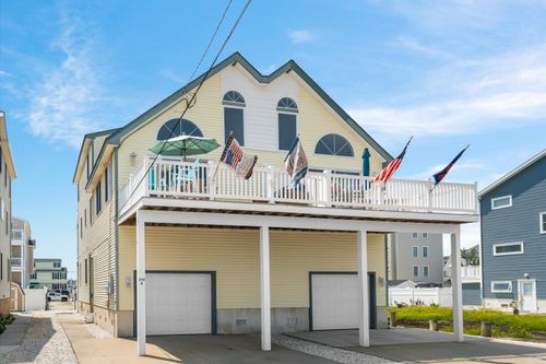 e-310 E 39th St Street, Sea Isle City, NJ, 08243-1415 | Card Image
