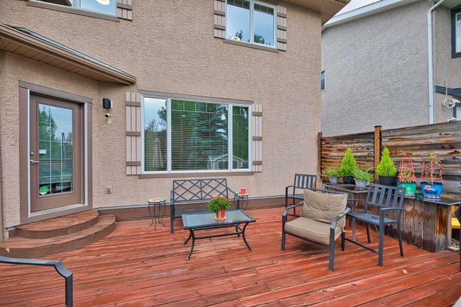 11 Chapala Terrace Se, Home with 4 bedrooms, 3 bathrooms and 4 parking in Calgary AB | Image 44