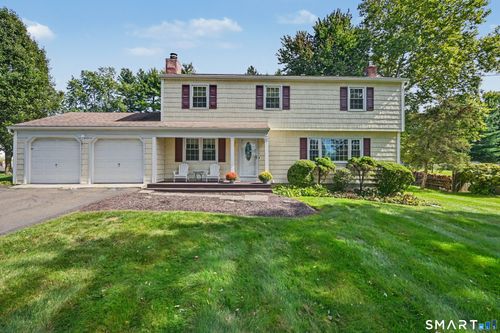 24 Quaker Ridge Rd, Bethel, CT, 06801-1249 | Card Image