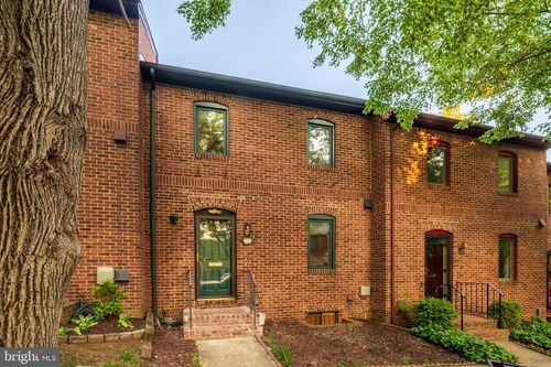 35 City Gate Ln, ANNAPOLIS, MD, 21401-2737 | Card Image