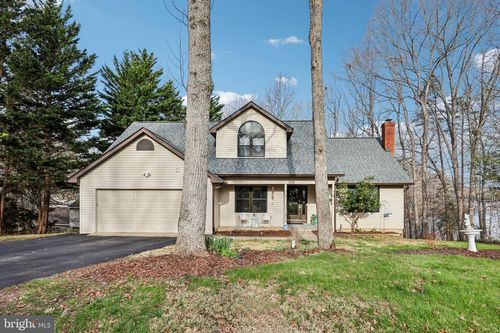 12504 Hawkins Ln, Spotsylvania, VA, 22551-8214 | Card Image