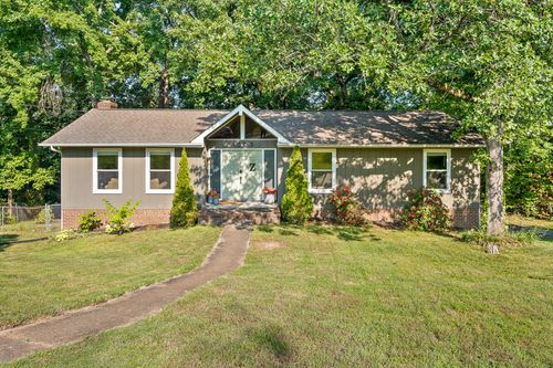 1303 Rockdale Ln, Hixson, TN, 37343-1667 | Card Image
