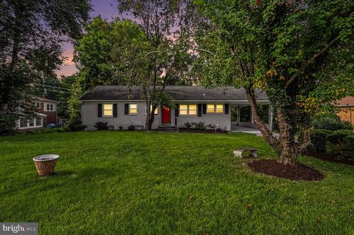8714 Duvall St, FAIRFAX, VA, 22031-2711 | Card Image