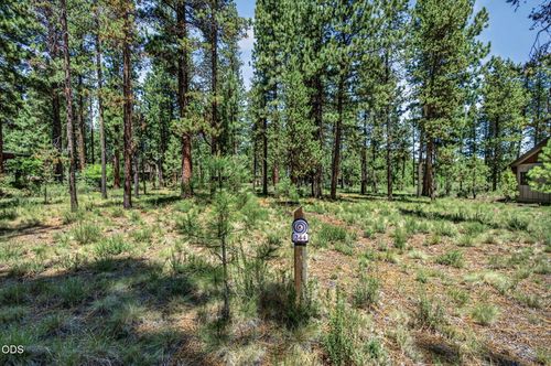56288 Trailmere Cir, Bend, OR, 97707-2556 | Card Image