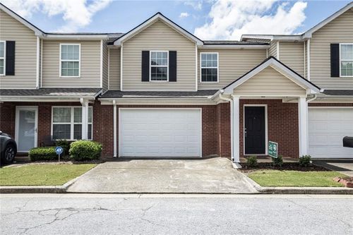 132 Tara Commons Dr, Loganville, GA, 30052-8016 | Card Image
