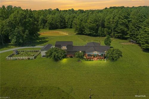 670 & 552 Whitley Rd, Siler City, NC, 27344-4492 | Card Image