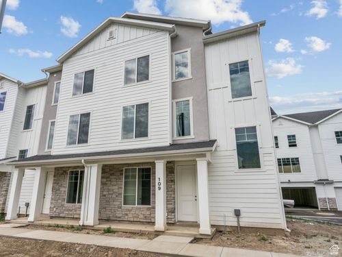 108-688 E 500 S, Provo, UT, 84606-5040 | Card Image