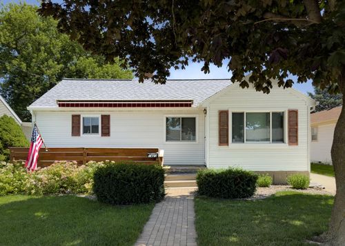 1423 S 31st Street, Manitowoc, WI, 54220 | Card Image