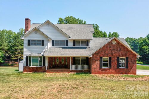 3010 Eaker Dr, Cherryville, NC, 28021-9701 | Card Image