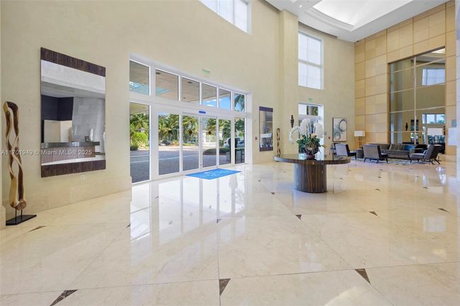 APT-1012 - 19400 Turnberry Way, Condo with 3 bedrooms, 3 bathrooms and null parking in Aventura FL | Image 31