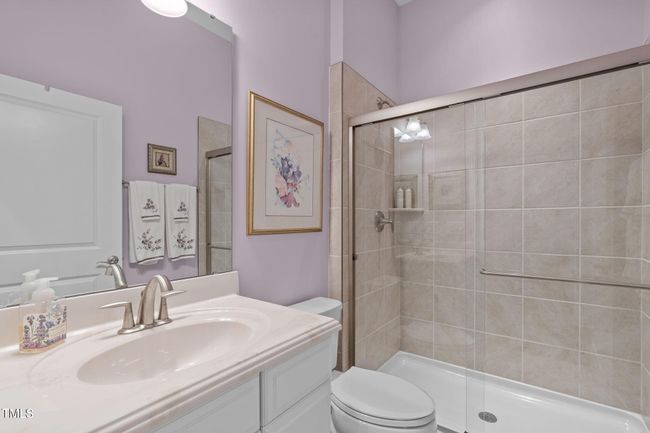 Full Bath Guest Suite | Image 34