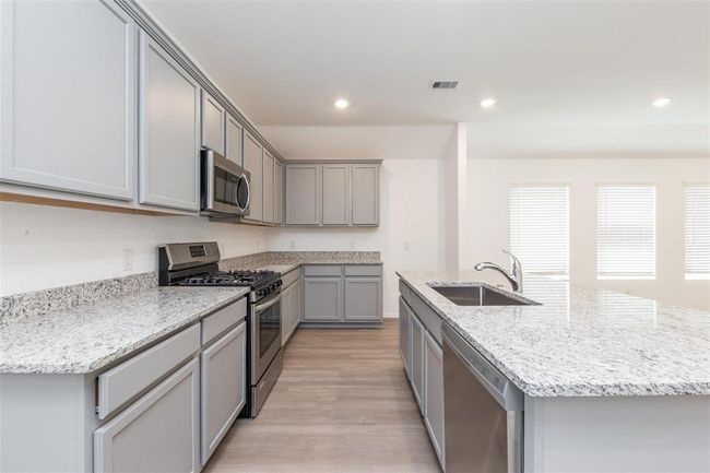 5207 Winding Stream Dr, House other with 4 bedrooms, 2 bathrooms and 2 parking in Rosenberg TX | Image 9
