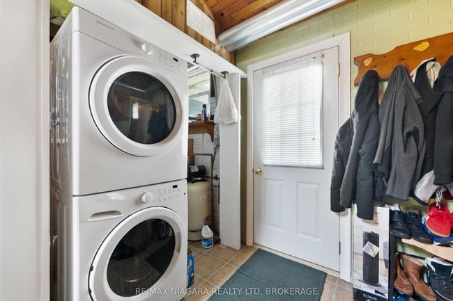 527 Pinecrest Rd, House other with 2 bedrooms, 1 bathrooms and 6 parking in Port Colborne ON | Image 28