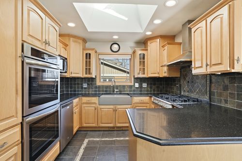 15317 Orchard Ln, Oak Forest, IL, 60452-1610 | Card Image