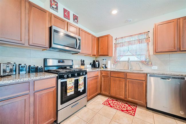 23335 Greenway Creek Ln, House other with 4 bedrooms, 3 bathrooms and 2 parking in Spring TX | Image 19