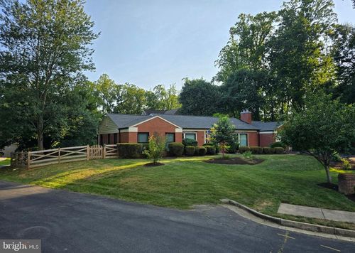 3805 Nalls Rd, Alexandria, VA, 22309-2057 | Card Image