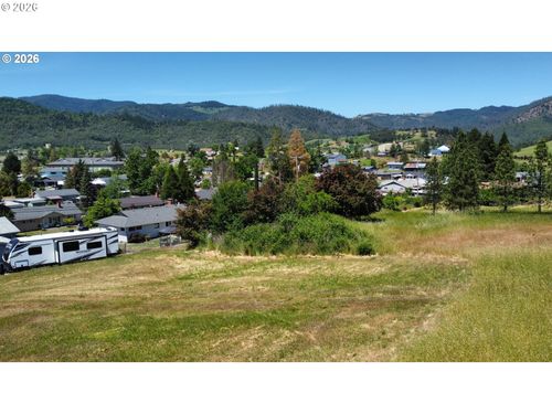 35-0 Riddle By Pass Rd, Riddle, OR, 97469 | Card Image