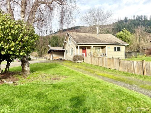 23799 Old Day Creek Rd, Sedro Woolley, WA, 98284-7748 | Card Image
