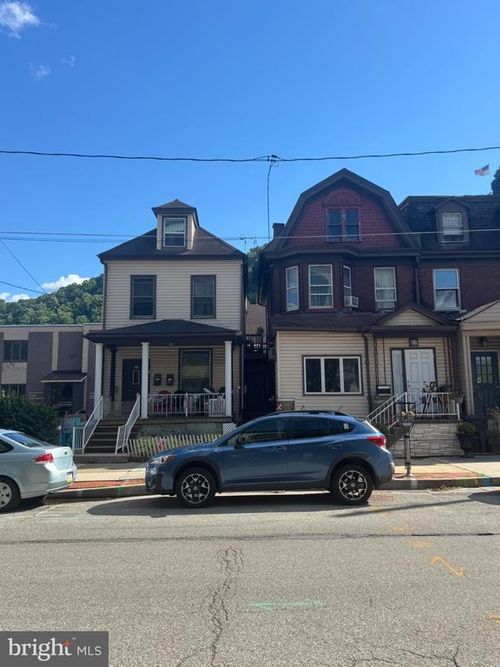 104-102-104 Main St, JOHNSTOWN, PA, 15901-1507 | Card Image