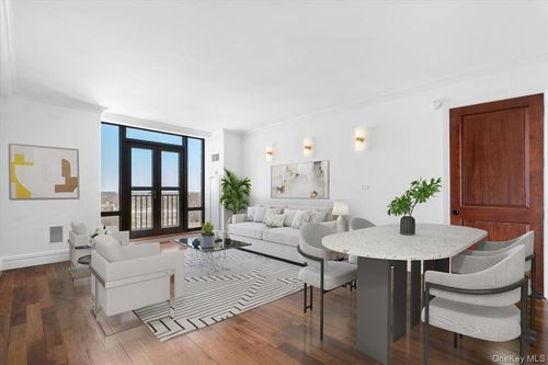 ph4f-10 City Pl, White Plains, NY, 10601-3338 | Card Image