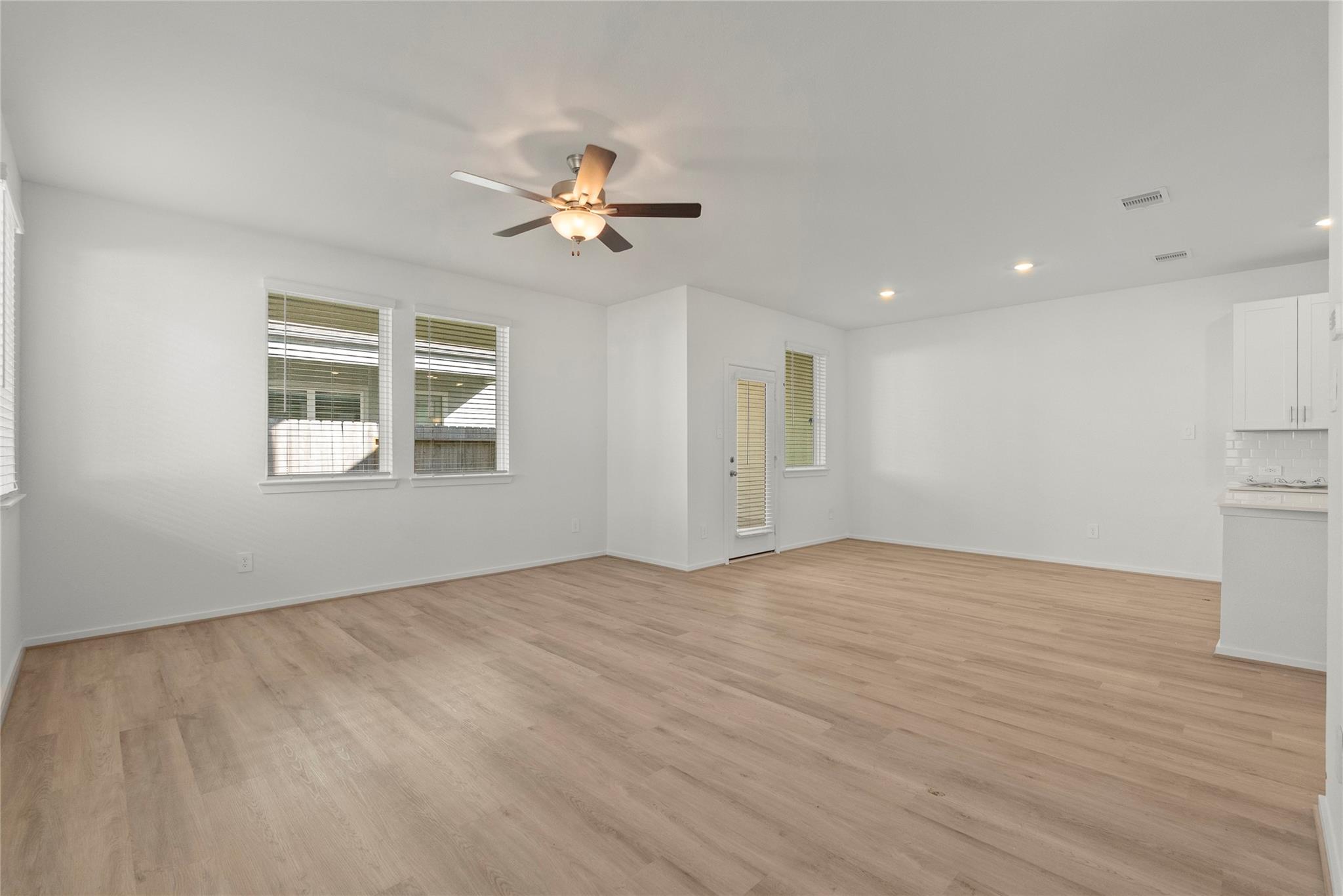 Residential Lease in Kemah 4